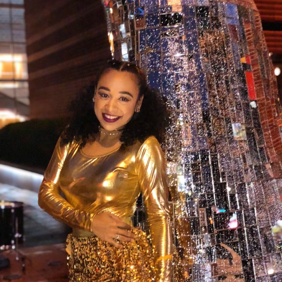 Meet your Posher, Lorraine - Picture 1 of 8